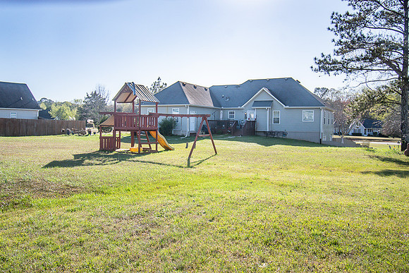 Exterior 4